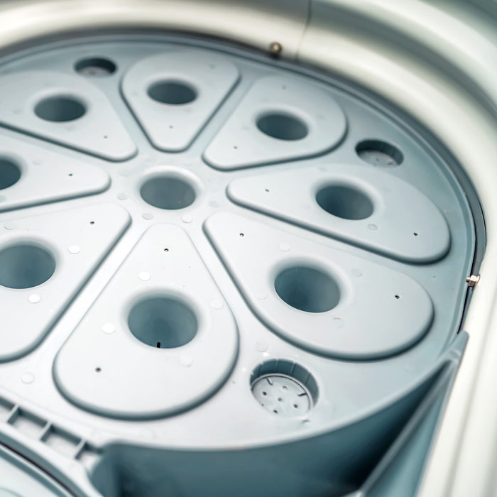 Self-Watering Garden Bed - 2' x 8'